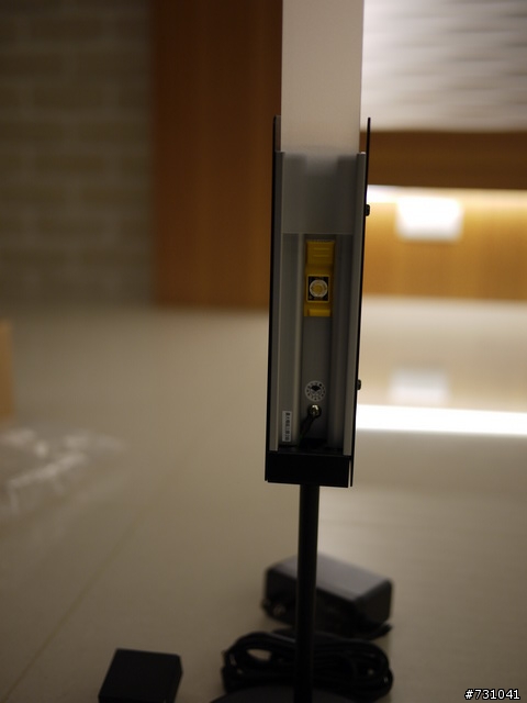 [LED燈DIY安裝開箱] 手癢  自己DIY裝了幾個小燈 還有氣氛檯燈 HOLA買的LUMEOS LED燈
