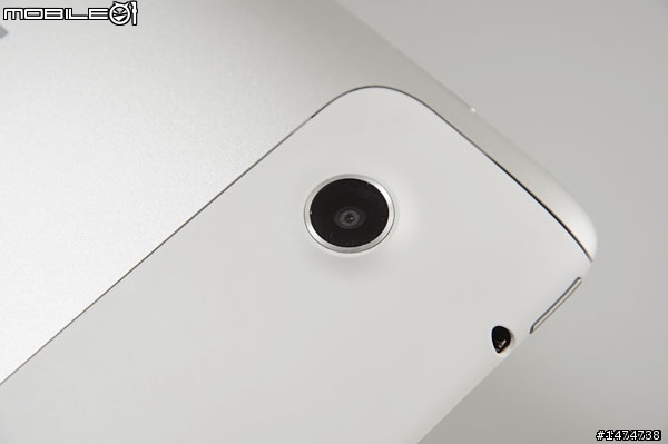 HTC 的手機外型設計——囧