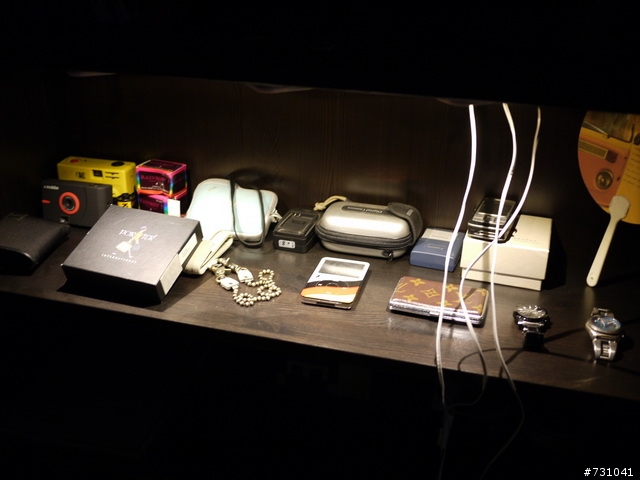 [LED燈DIY安裝開箱] 手癢  自己DIY裝了幾個小燈 還有氣氛檯燈 HOLA買的LUMEOS LED燈