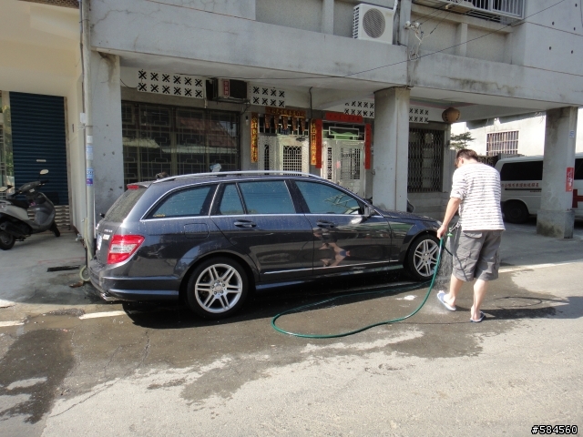 [開箱]M-Benz 2011 C300T AMG(圖超多)