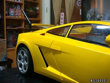 小牛跑車化機殼