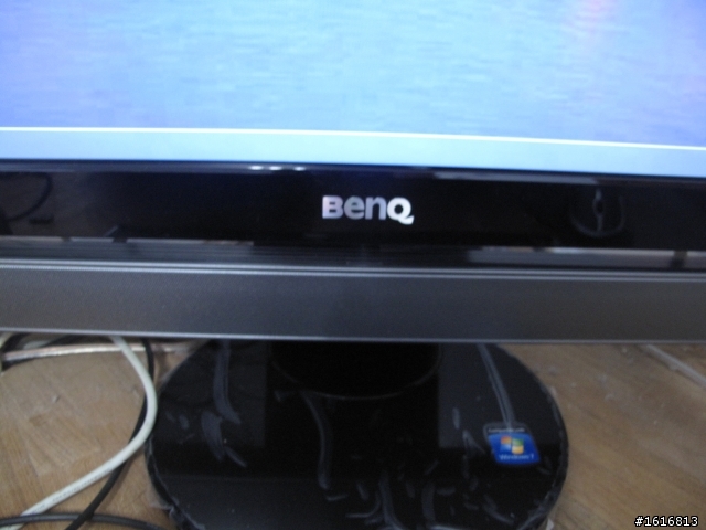 {開箱}BENQ-M2700HD