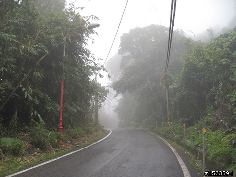輕騎逍遙山嵐飄邈間 ~ 澐水、中崙溫泉