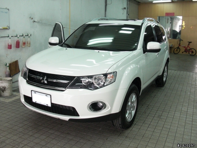 FORTIS IO進階成了OUTLANDER了