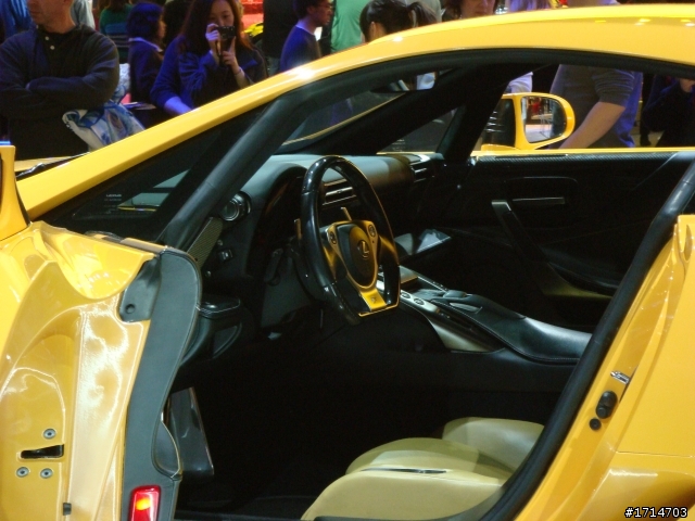 [車展]2011 芝加哥車展 Live 圖(超)多請耐心等待~