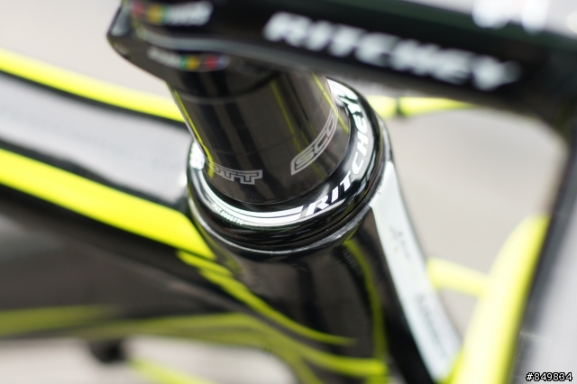 [7.3kg] 閃電CR1 SCOTT 碳纖公路車登場。