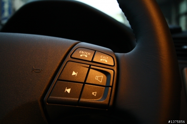 [開箱]S40 D4若是傷眼，請見諒