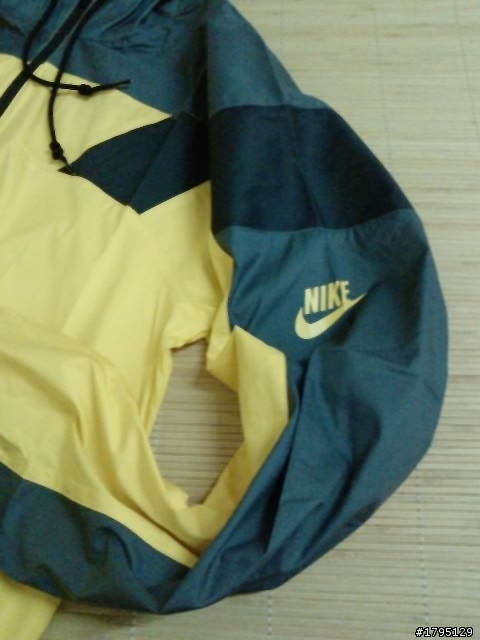 NIKE風衣外套~開箱
