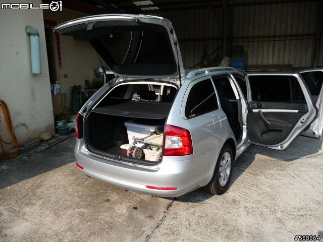 2011.1.17牽新車skoda octavia combi 1.8tsi 補開箱（圖多傷眼請包含）