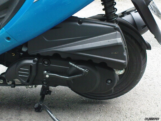 [開箱]終於等到我的大鯊魚..........GSR125開箱!!!!