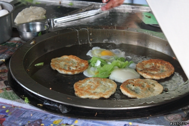 六甲老牌古早味蔥油餅