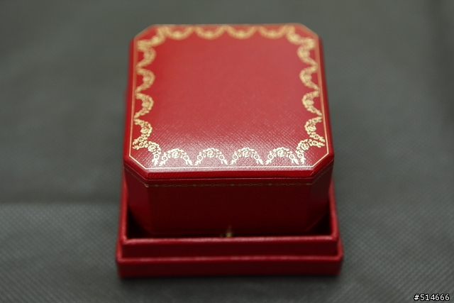 民國100年1月1日的台北101之願 -- Cartier "Trinity" 對戒