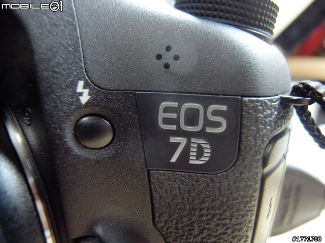 [簡易開箱文] 7D+15-85 終於入手了，自我實用評測、漢博區、相機王、億華購買心得。(持續更新)