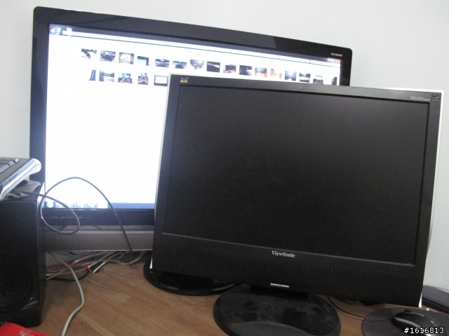 {開箱}BENQ-M2700HD