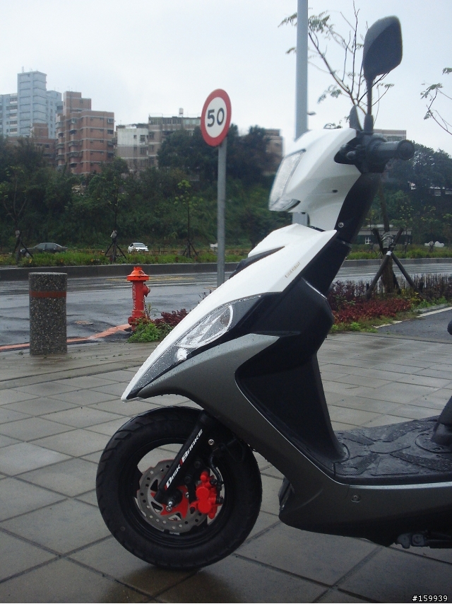 [試乘] RS ZERO 雨中分享