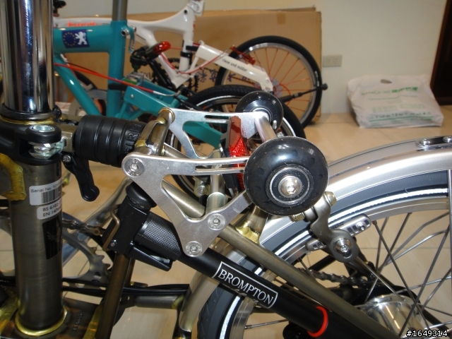 剛入手的brompton裝BIKEfun 拖架 DIY遇到的問題分享^^!(自以為聰明法)