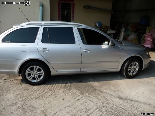 2011.1.17牽新車skoda octavia combi 1.8tsi 補開箱（圖多傷眼請包含）