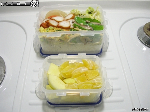 剛煮完早餐哩～～等老公起床吃早餐唷（3月23日便當)