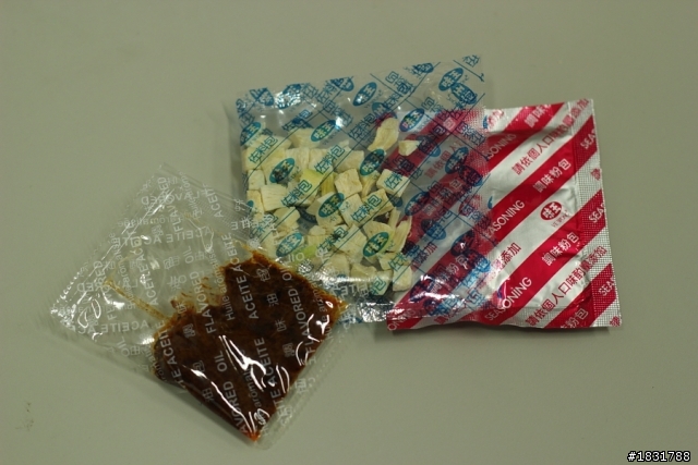 可以來個泡麵開箱文嗎?