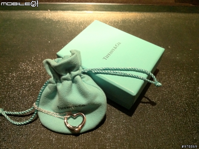 遲來的年終禮物Bvlgari save the children公益戒 另外加映 T 牌項鍊