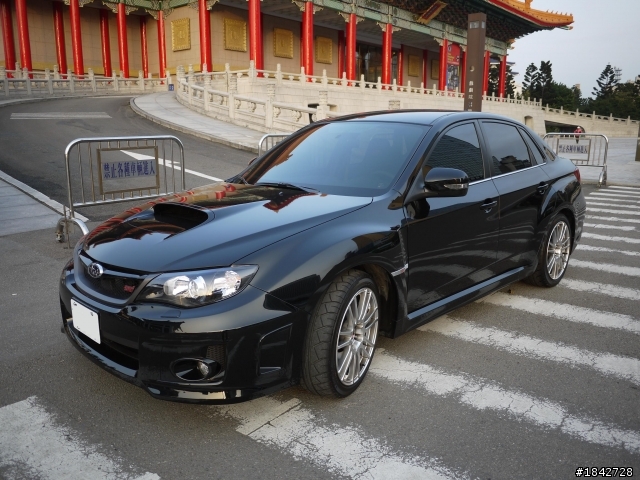黑色 2011 STI Sedan 簡易開箱