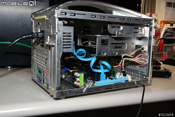 Free手工DIY加料！技嘉E350N-USB3超低耗電NAS土炮機