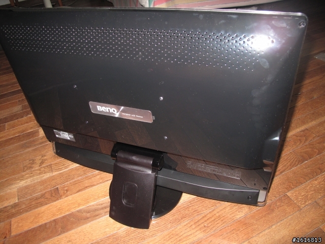{開箱}BENQ-M2700HD