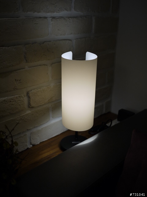 [LED燈DIY安裝開箱] 手癢  自己DIY裝了幾個小燈 還有氣氛檯燈 HOLA買的LUMEOS LED燈