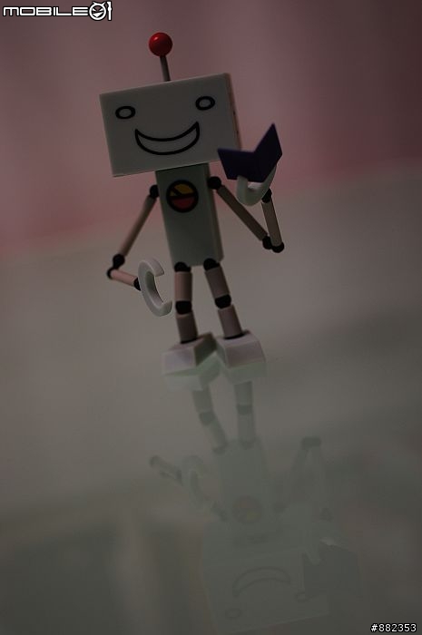 [開箱]我不是紙箱人喇.... 2011 祝 大家新年快樂 ~!!