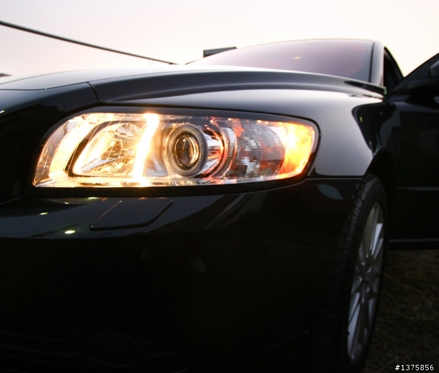 [開箱]S40 D4若是傷眼，請見諒