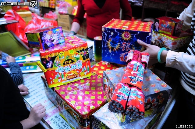 (gilin大大2月13日提供放炮影片)大年初三以"炮"會友小小車聚實況