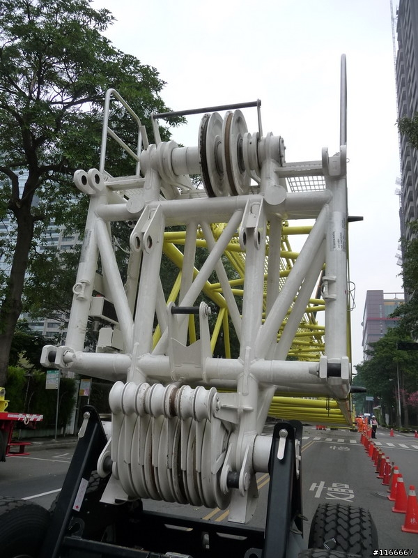LIEBHERR-1200T吊車上工了 "2/16日新增巨怪躺下照片(拆除)"
