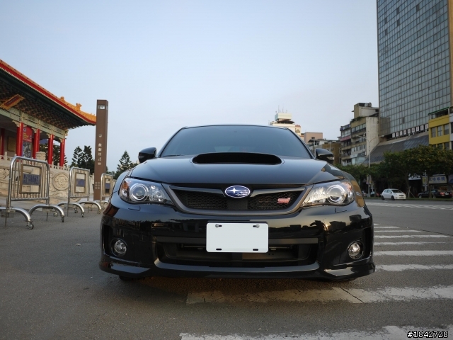 黑色 2011 STI Sedan 簡易開箱