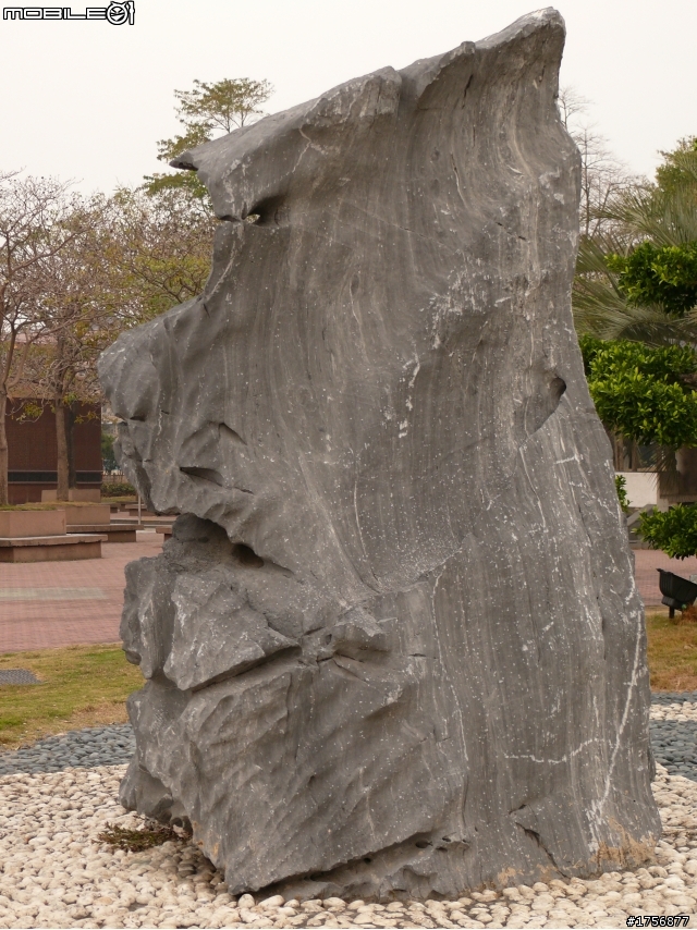 【小品】台中市區''豐樂雕塑公園''任意跑