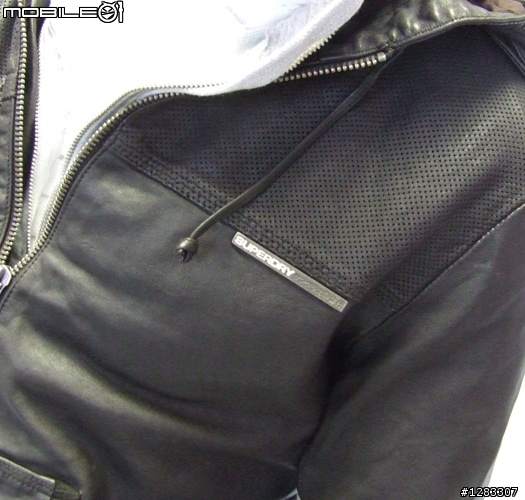 開箱文 Superdry Basic Bomber Leather Jacket(皮衣)