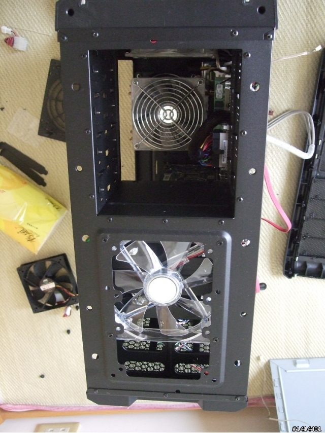 [開箱] CM690 二代 黑化透測版本