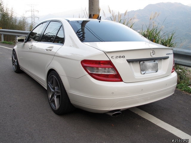 這次應該不醜了吧？！(W204煞車改裝) (補圖：改紅色~)