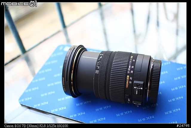 [不專業簡單開箱]Sigma 17-50mm F2.8 EX DC OS HSM