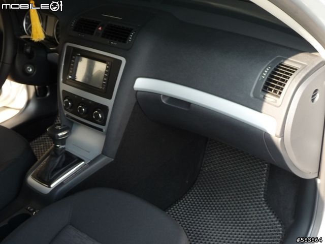 2011.1.17牽新車skoda octavia combi 1.8tsi 補開箱（圖多傷眼請包含）