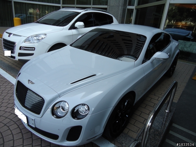 喜X登的左右護法!BENTLEY