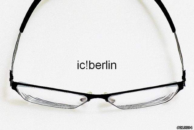 我的 ic!berlin 加碼老婆昨天拿到的黑洞系列