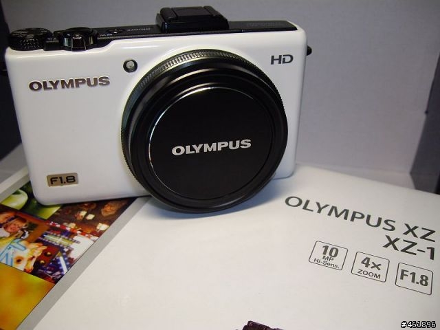 [開箱] OLYMPUS XZ-1 白