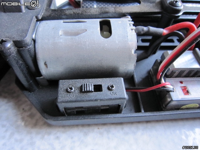 4WD 1/10電動遙控甩尾車...他的名字是飄移強者