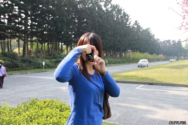[簡易開箱文] 7D+15-85 終於入手了，自我實用評測、漢博區、相機王、億華購買心得。(持續更新)