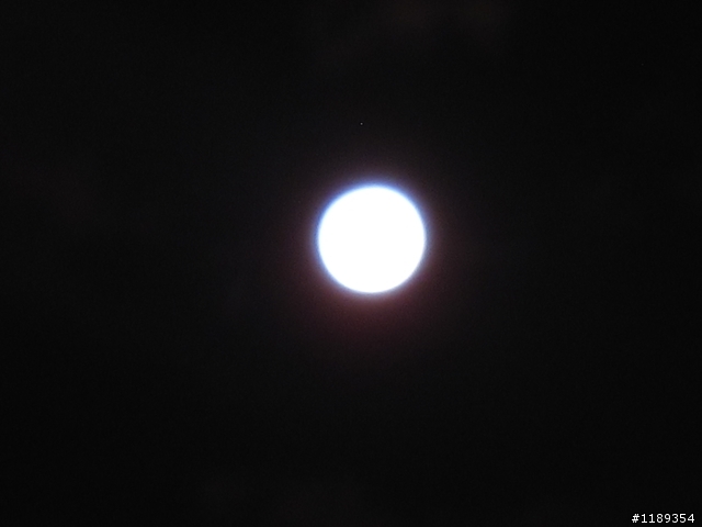 2011年3月19日 - 超級月亮