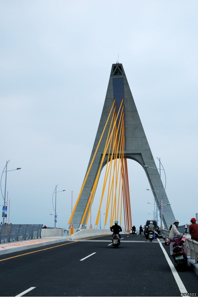 大鵬灣的新橋...鵬灣橋