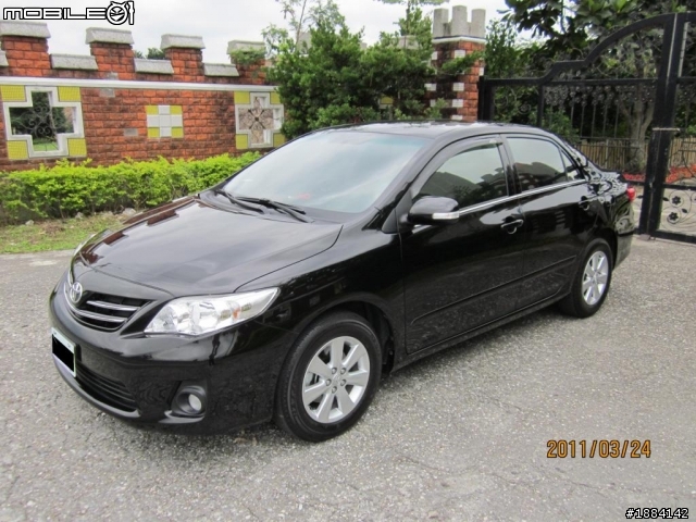 車子滿月，我也來開箱囉altis