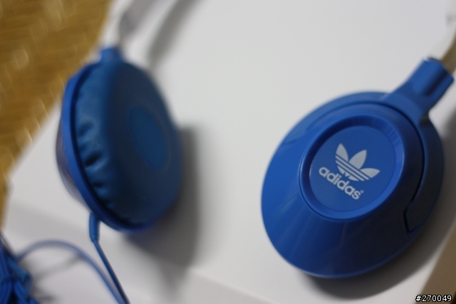 [分享]adidas愛迪達&Sennheiser森海塞爾 - HD 220 (純分享圖)