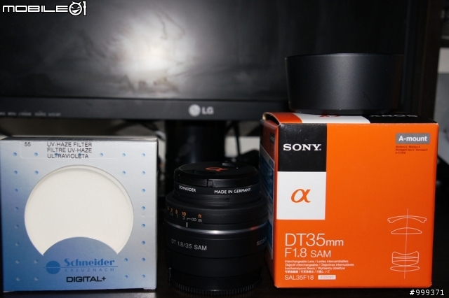 sony 35mm F1.8定焦鏡(3.25)&16~105mm(3.26)開箱~~~(真幸運2天買到這2支好鏡)