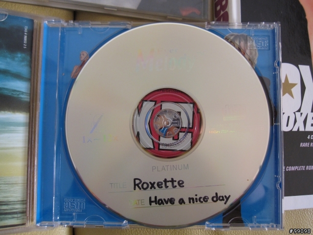 [問題] Roxette 羅克塞二重唱CD上的"潦紋" 怎麼來的